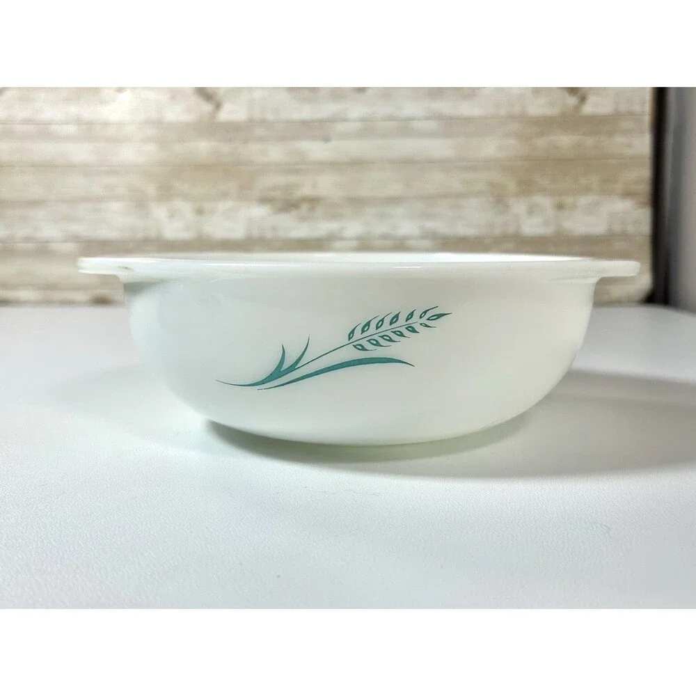 Vintage Pyrex 1.5 QT Turquoise Blue Wheat 023 Round Casserole Dish w/ Lid